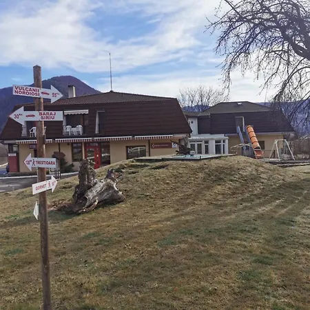 Szálloda Pensiunea Valea Lupului